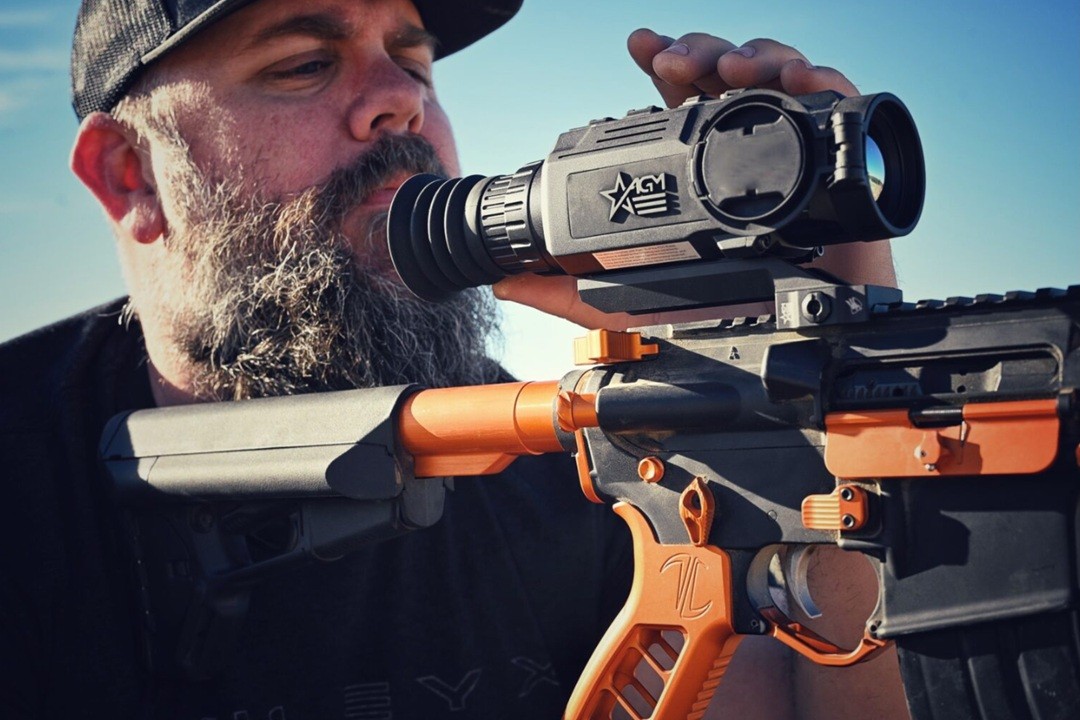 Тепловизионный прицел AGM RATTLER V2 35-640 в полевых условиях