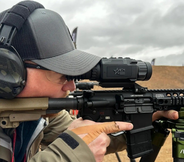 Общий вид тепловизионного прицела AGM RATTLER V3 LRF 35-384