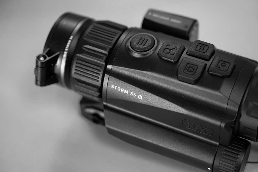 Преимущества тепловизионных прицелов Rix Storm S6