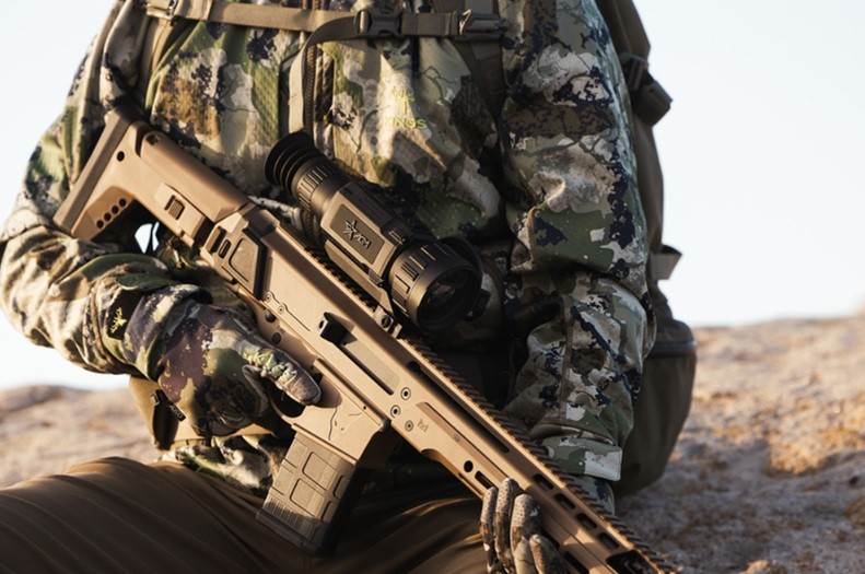 Тепловізійний приціл AGM RATTLER V3 LRF 50-640 на мисливській зброї