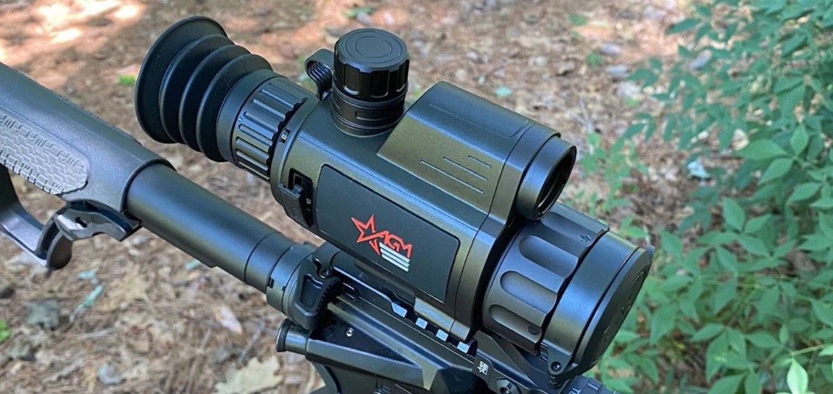 Загальний вигляд тепловізійного прицілу AGM VARMINT LRF TS35-384